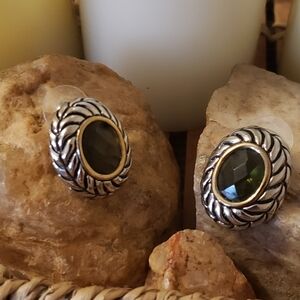 Silver Green stones earrings
